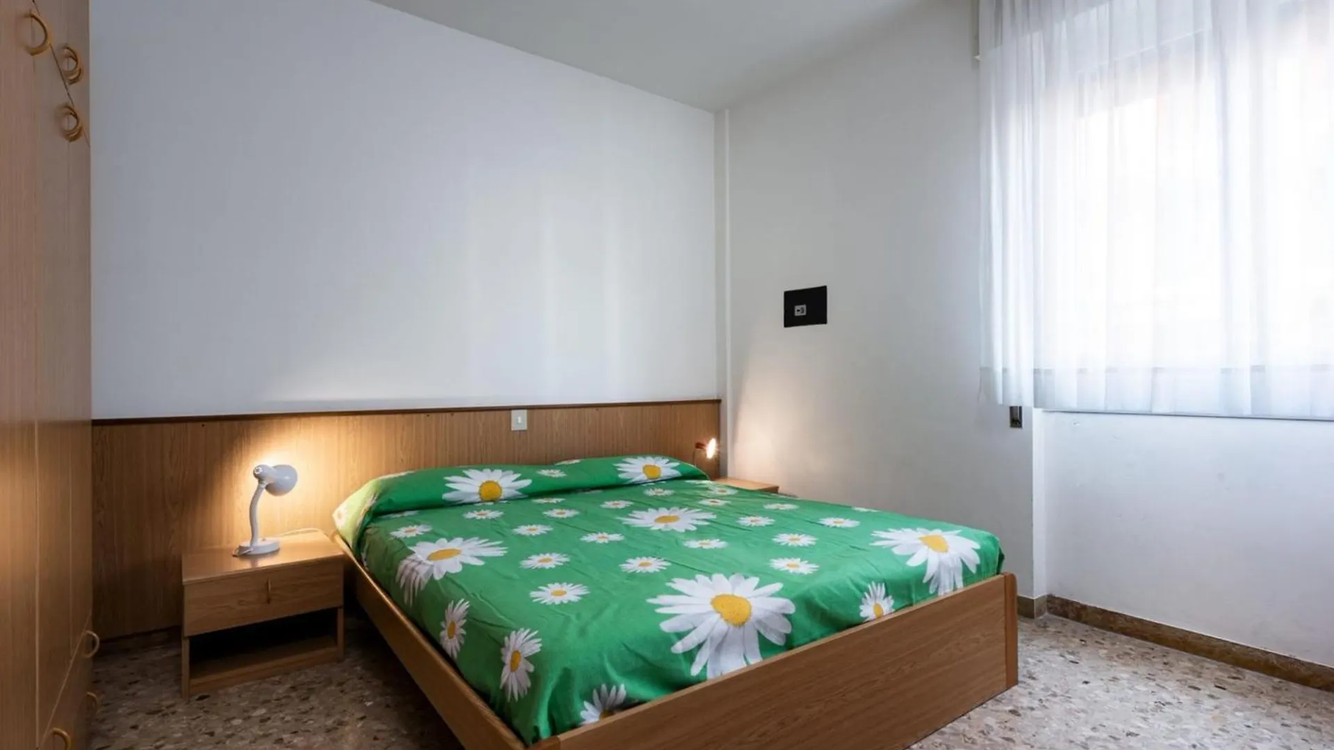 Beachside Retreat With Terrace In Bibione Apartment